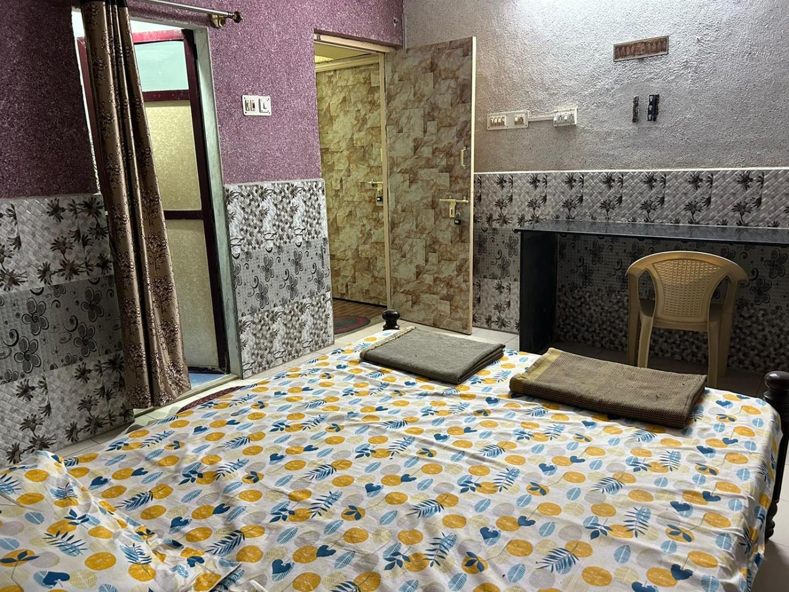 Vasavi Nivas Hotel Tirupati Ngoại thất bức ảnh